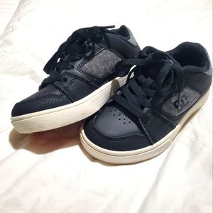 Boy shoes